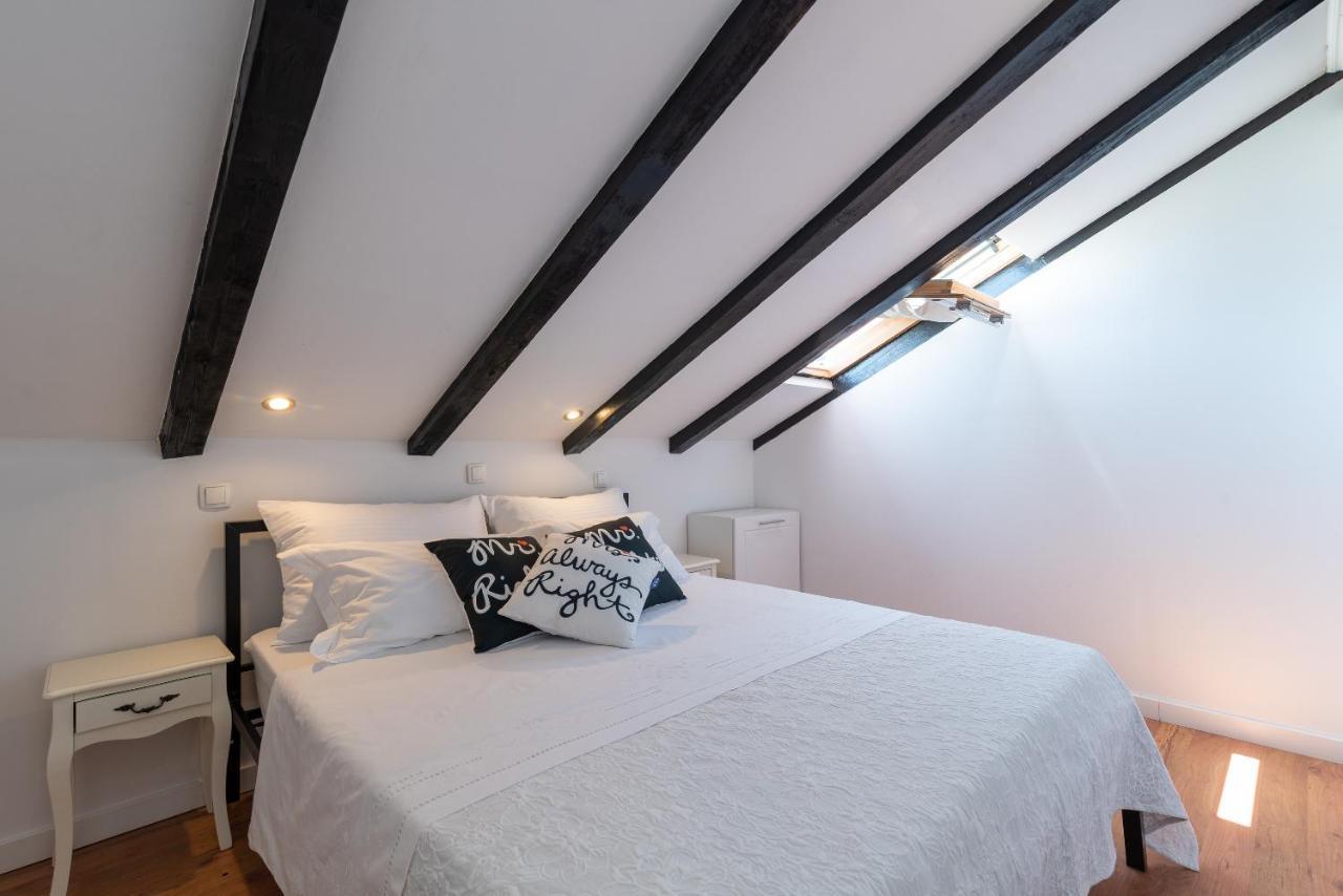 Apartments Dobrila Kaštel Novi Eksteriør billede
